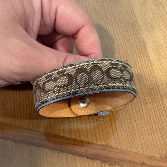 COACH Bracelet - Picture 1 of 3